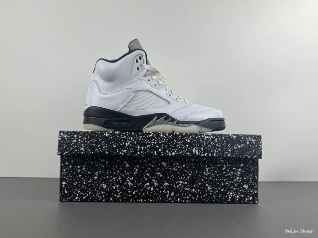 Bmlin Shoes JORDAN BLACK' AIR 'WHITE RETRO DD0587-110 5 0710